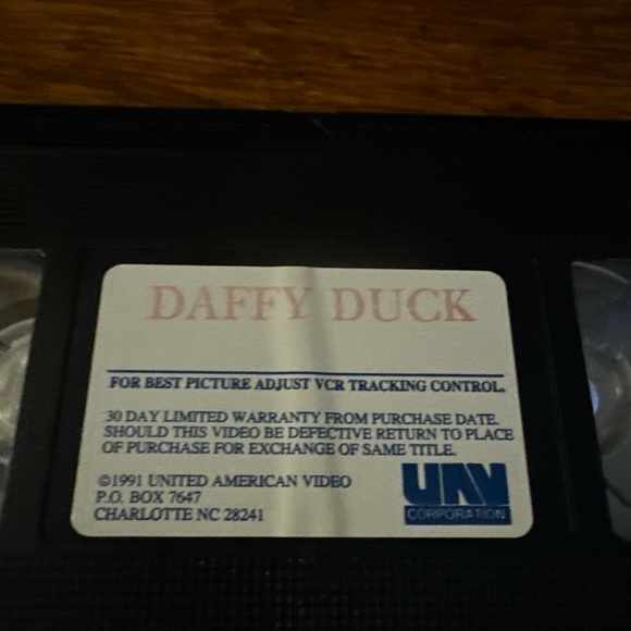 Daffy Duck Vol. 2 VHS Video Classic Cartoons in Full Color 1988 - Picture 4 of 4